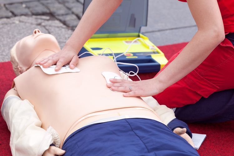 CPR and Defibrillator Refresher Course